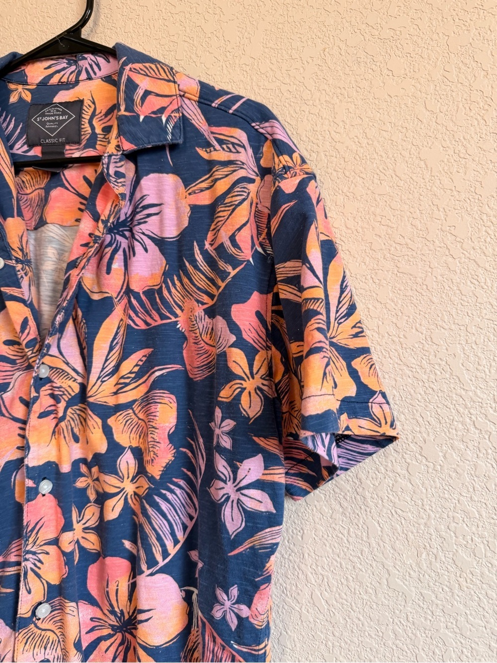 St John’s Bay Women’s Hawaiian Floral Short Sleeve Button Up 100% cotton - Picture 2 of 7